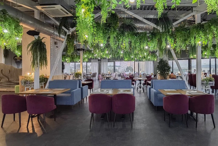 SKY8 Terrace&Grill