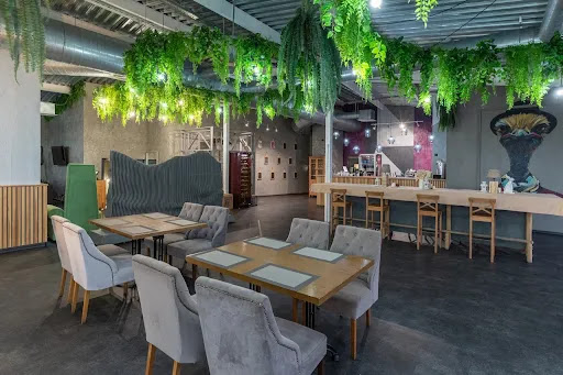 SKY8 Terrace&Grill
