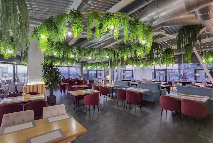 SKY8 Terrace&Grill