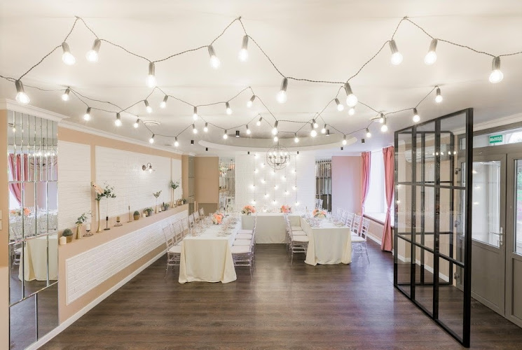 Liris hall на Среднеохтинском проспекте