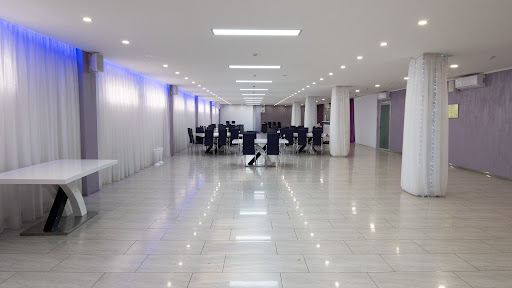 Banquet room