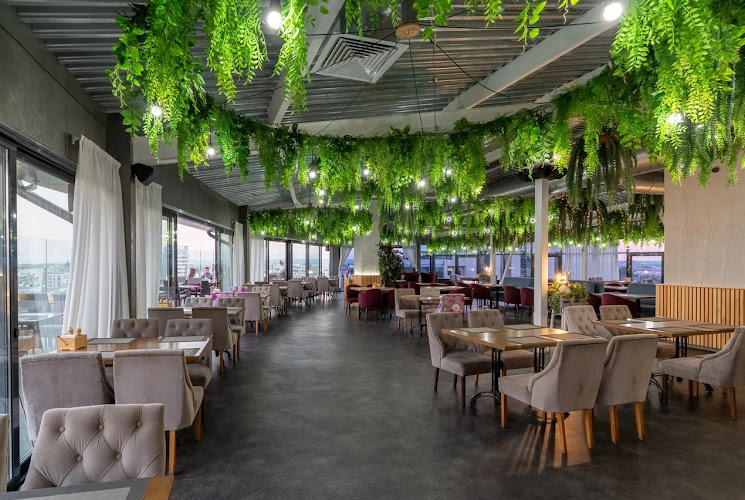 SKY8 Terrace&Grill