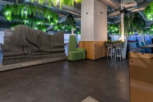SKY8 Terrace&Grill