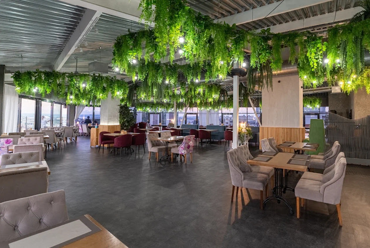 SKY8 Terrace&Grill