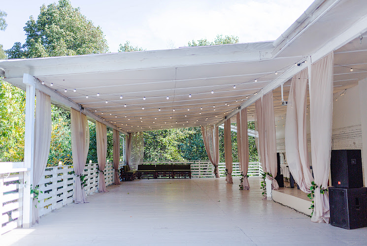 Forest-hall