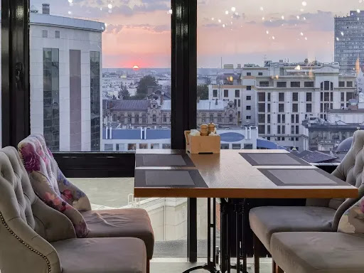 SKY8 Terrace&Grill