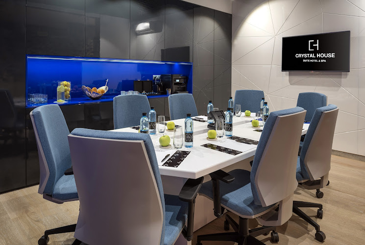 Crystal House Suite Hotel & SPA